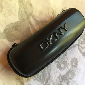 🔥 SALE 🔥 DKNY DONNA KARAN ZIPPERED GLASSES CASE